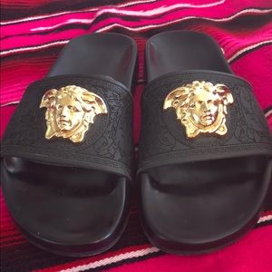 Versace Palazzo Medusa Slides SO CUTE ON